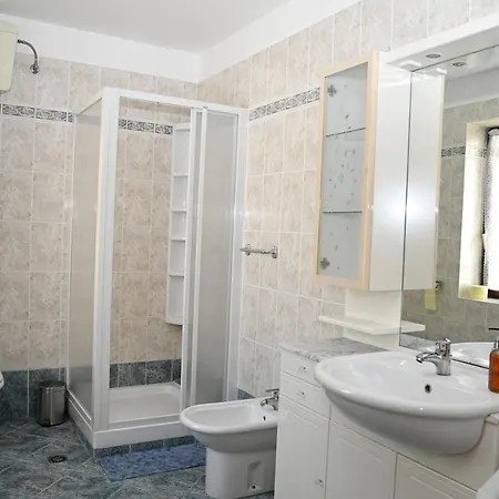 Apartma Cuk * Dutovlje