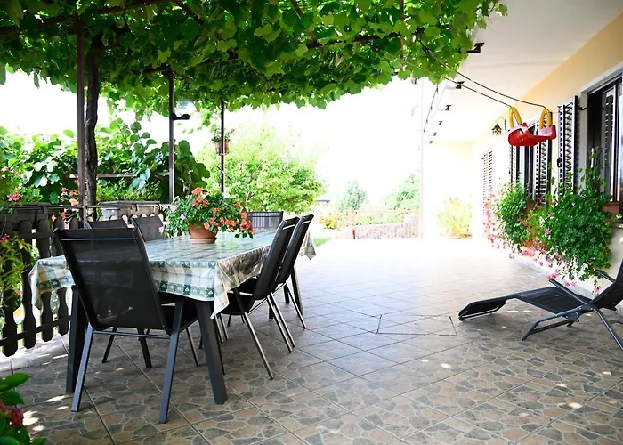 Apartma Cuk Apartment