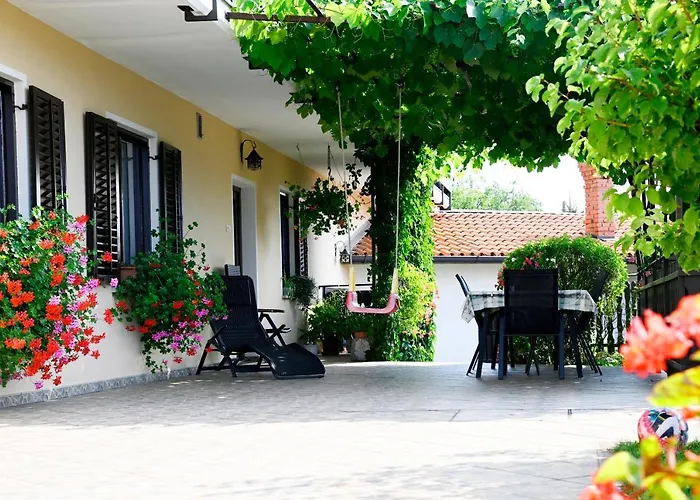 Apartma Cuk Dutovlje