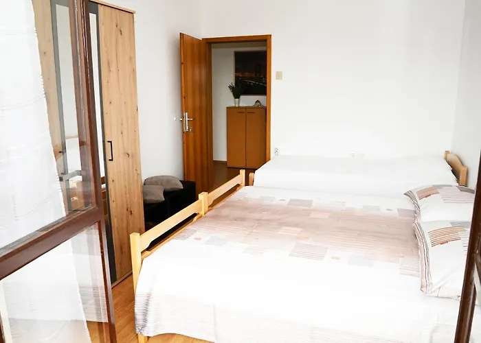 Apartma Cuk Dutovlje